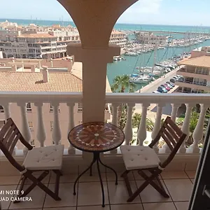 apartamento-de-calidad-en-con-excelente-vista-al-mar-y.es-andalucia.com/